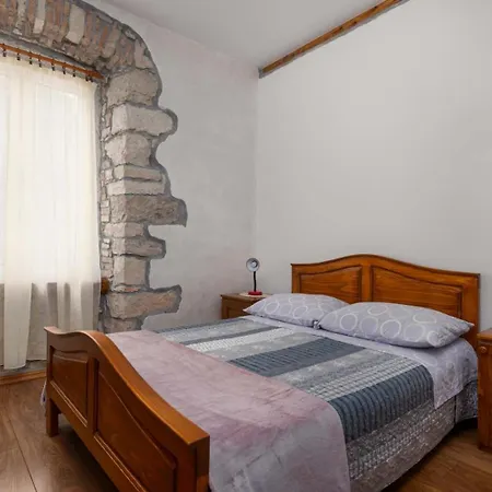 Bruna Apartment *