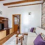 Bruna Apartment